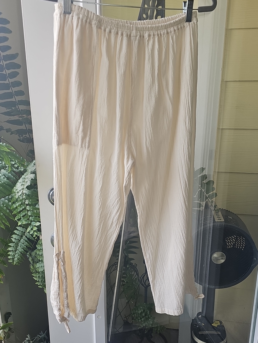 Women's Light Cream/Ivory Cottonways Gauze Elastic Waist Casual Cropped  Pants